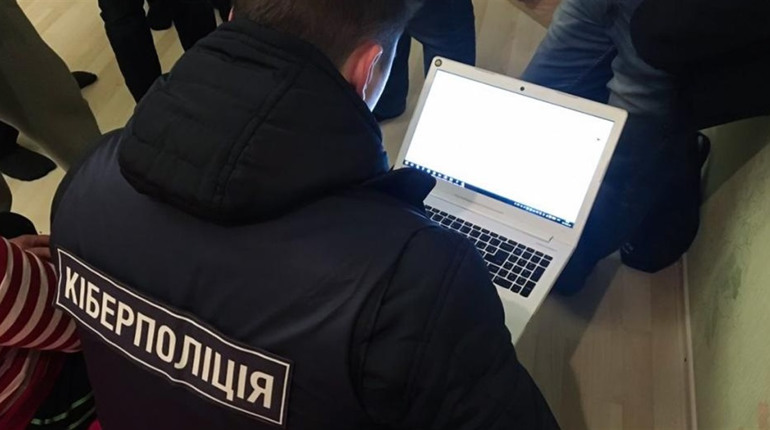 Як відрізнити благодійність від шахрайства в інтернеті?