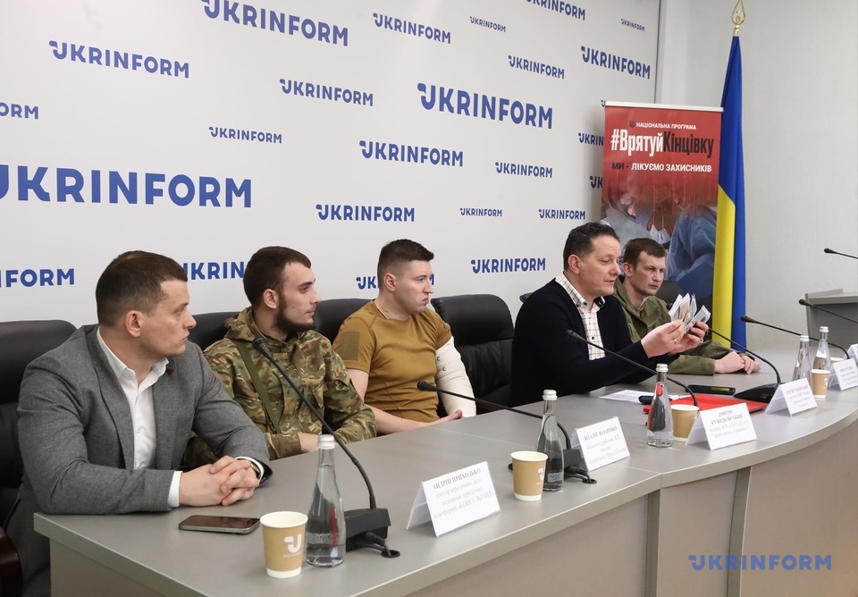 Зменшення ампутації та збереження життя: Для українських військових створили “Дороговказ пораненого”