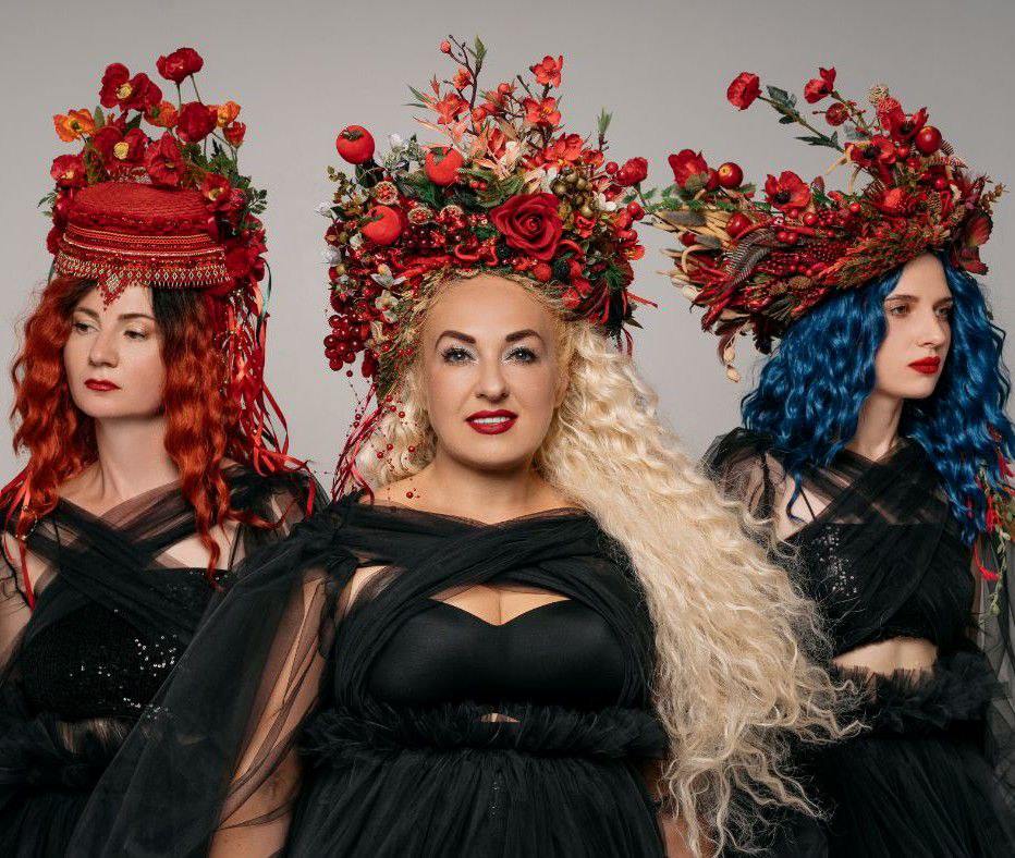 Гурт KOZAK SISTERS презентуав новий трек “Пироги з ожиною”