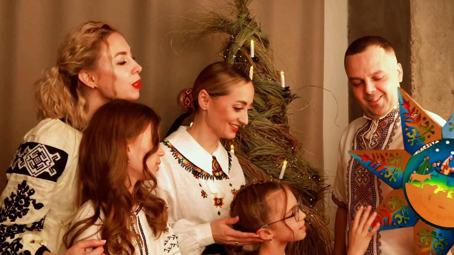 TINA PETRIV представляє «Попурі колядок» - сучасне прочитання сакральної різдвяної спадщини України