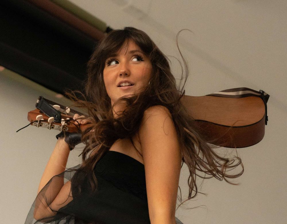 Трек “In the Dark” від VICTORIA NIRO: український голос сили з амбіціями виходу на європейську сцену