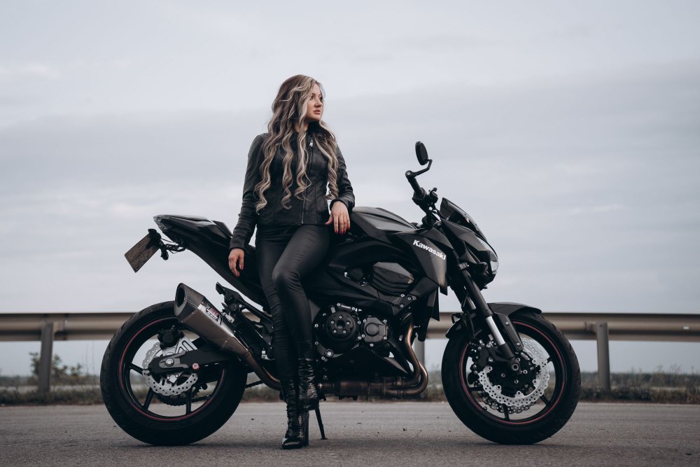 До дня народження Лесі Українки: військова співачка Валерія Охтирчанка представила кліп на легендарний вірш