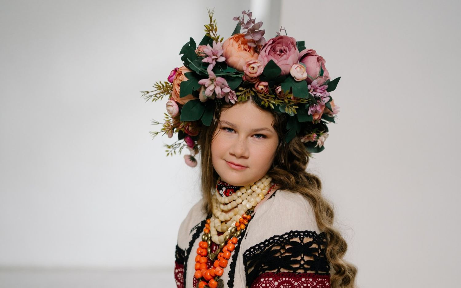 Amalia презентувала пісню «Пам’ятаю» — музичну історію про Україну, родину та рідне коріння