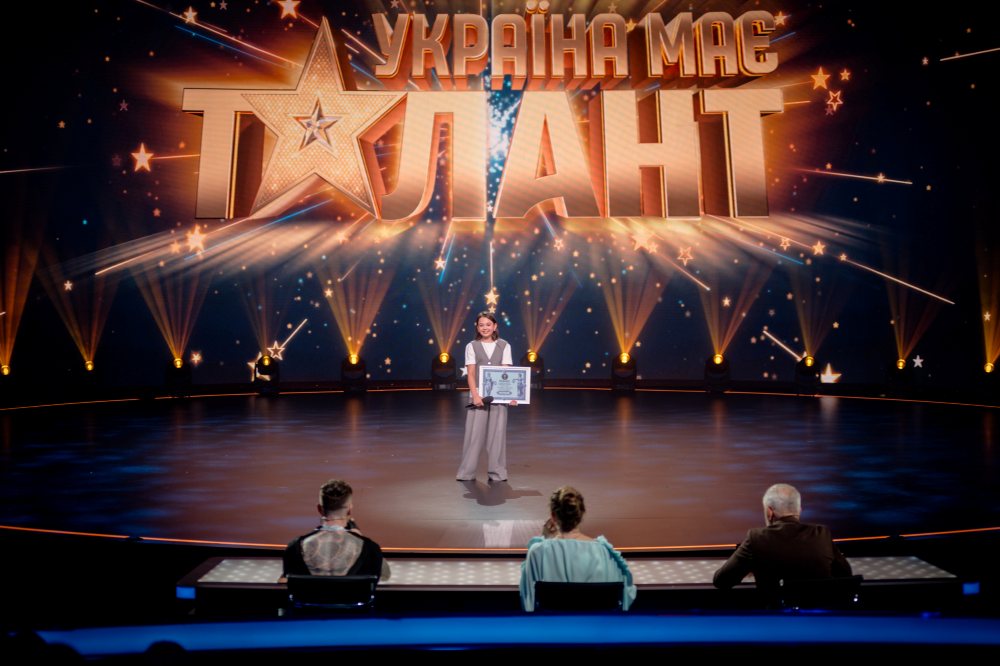Кіра Касинець встановила світовий рекорд на «Україна має талант»: скоромовка тривала понад 7 хвилин